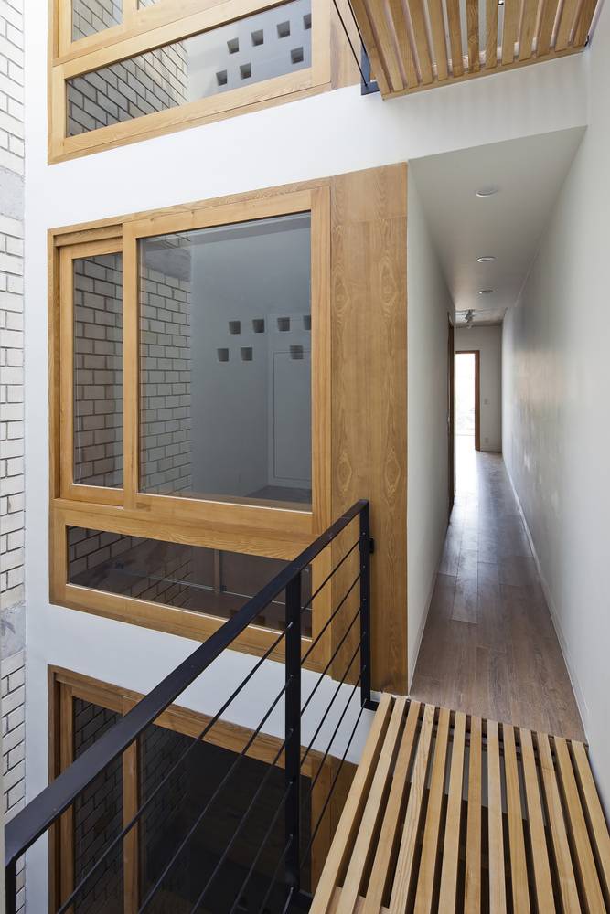 Nội thất gỗ ưu tiên trong thiết kế nhà nhỏ đẹp